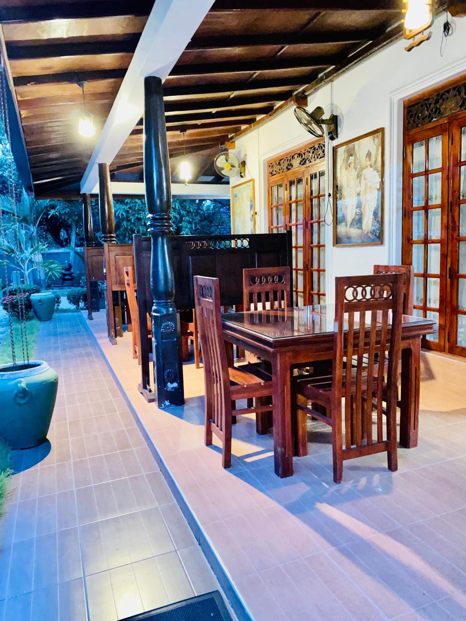 Montana Rest Hotel Anuradhapura Exterior foto