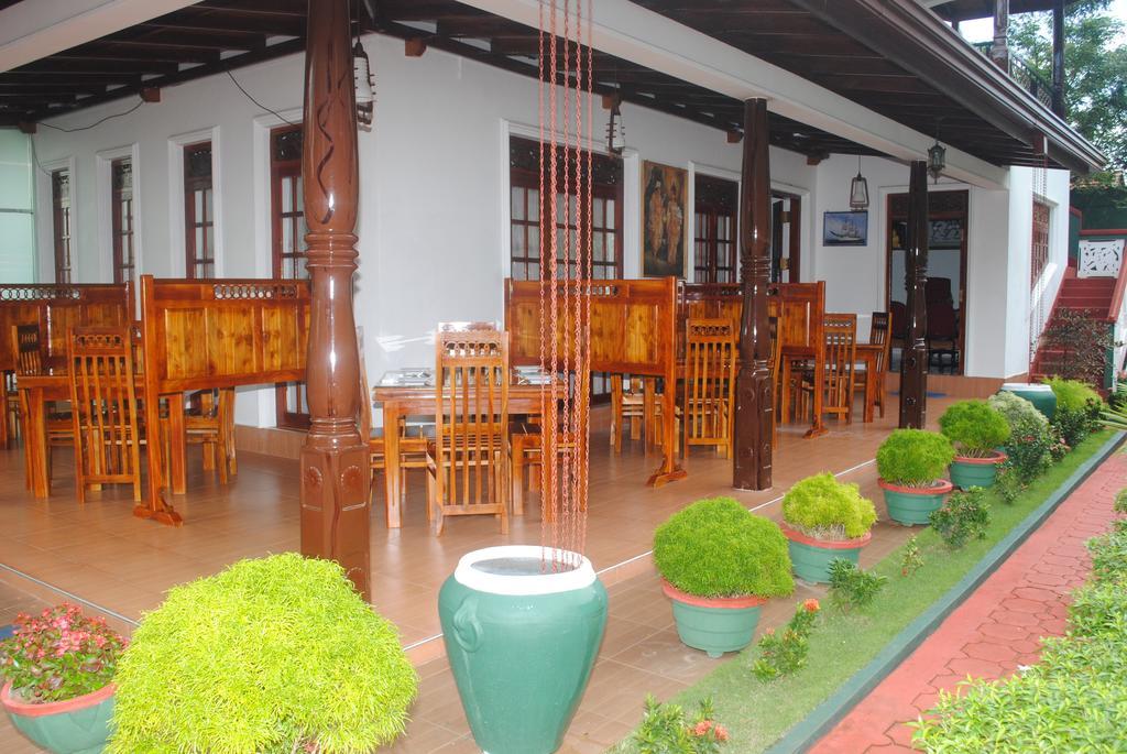 Montana Rest Hotel Anuradhapura Exterior foto